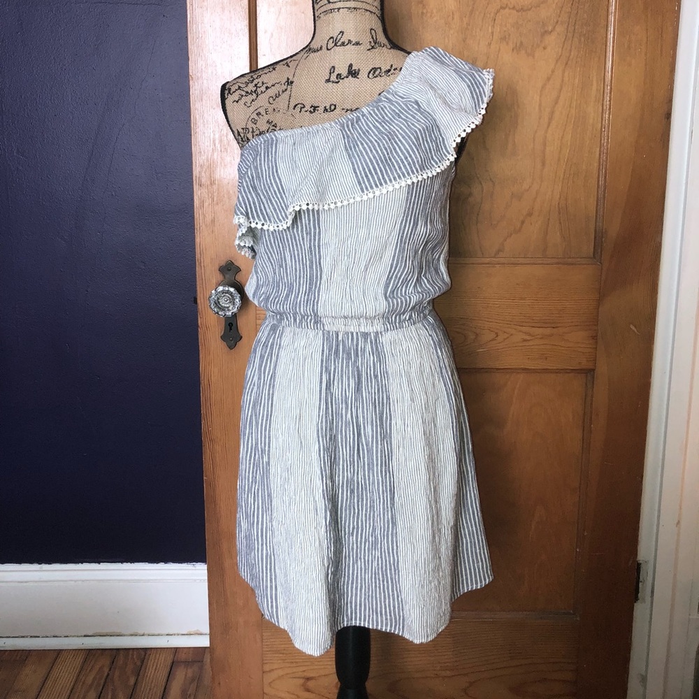 American Eagle One Shoulder Dress